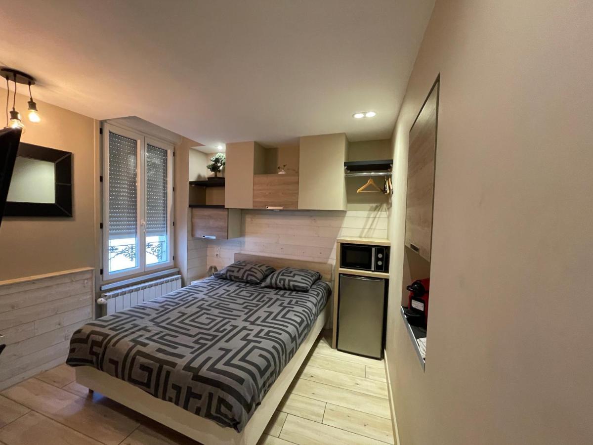 Rdc 1 - Chambre Meublee Au Coeur Du Centre Ville De Montluçon Exteriör bild